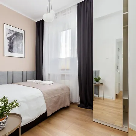 公寓 Winnicka Cosy 格但斯克